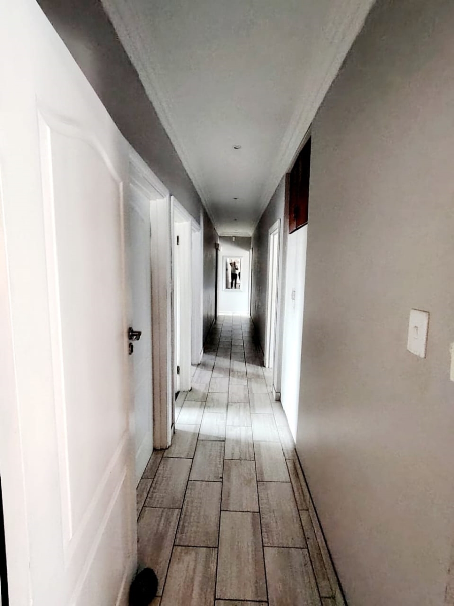 4 Bedroom Property for Sale in Gonubie Eastern Cape